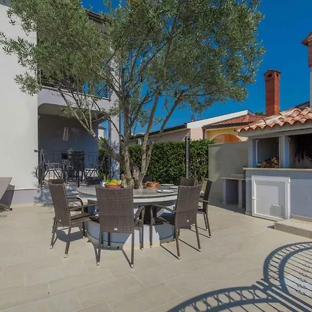 Apartment In - Istrien 44046